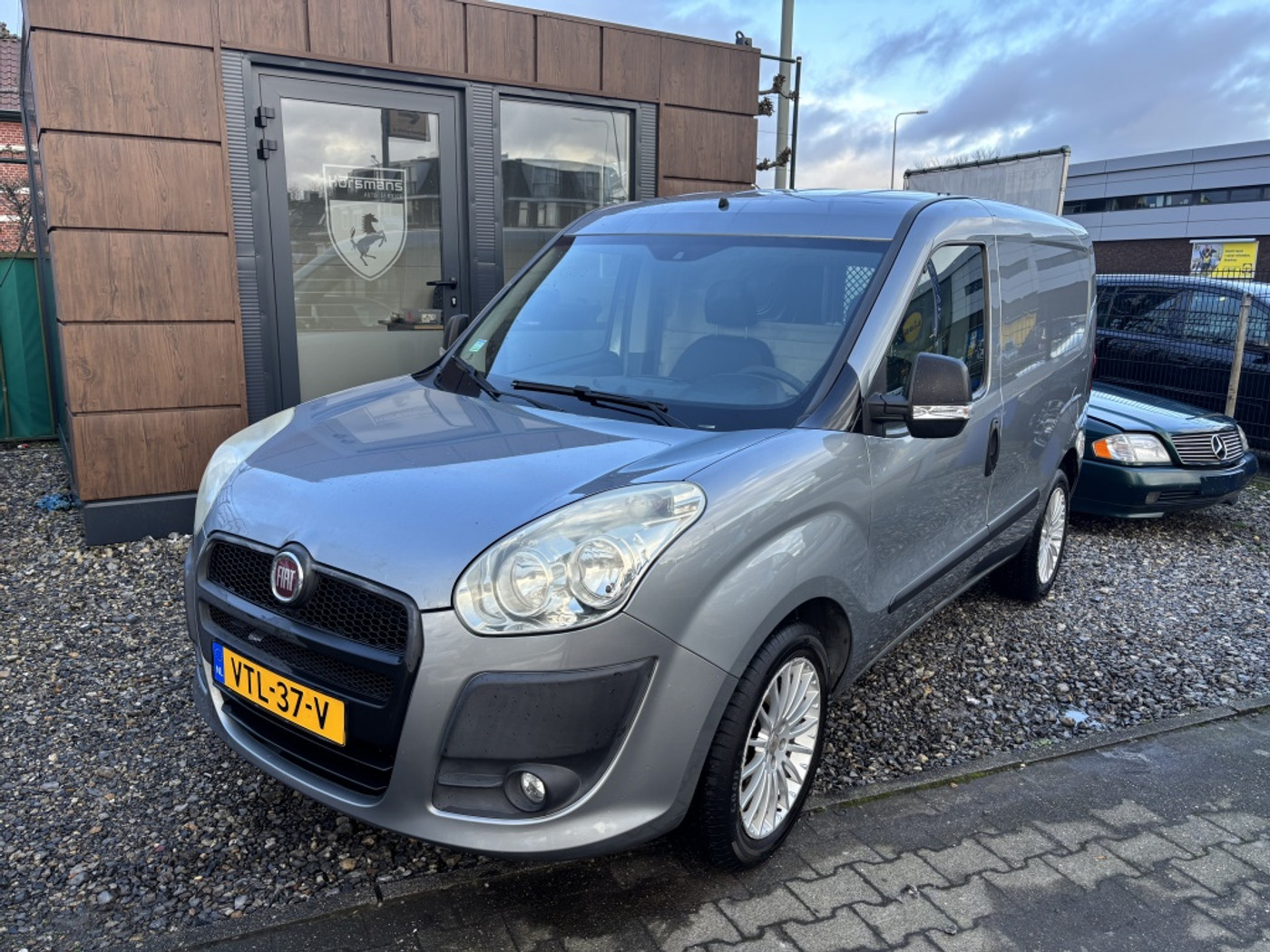 Fiat Fiat Doblo 1.4 Actual*NWE KOPPELING*NIEUW DISTR RIEM* 2011 - voorkant