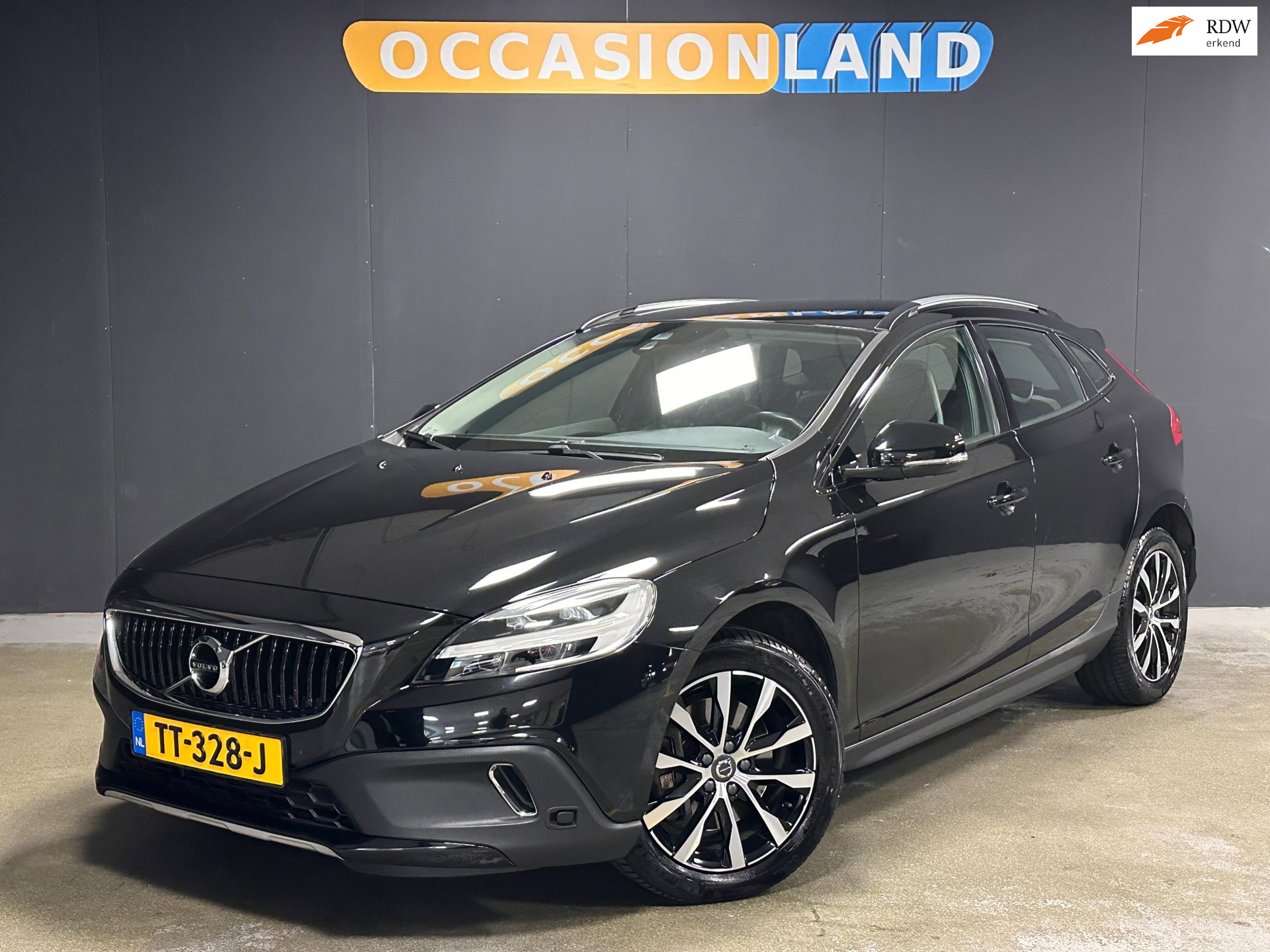 Volvo V40 Cross Country 1.5 T3 Dynamic Edition|STOELV|LED|CRUISE|NAVI|BLUETOOTH|17INCH| 2018 - voorkant