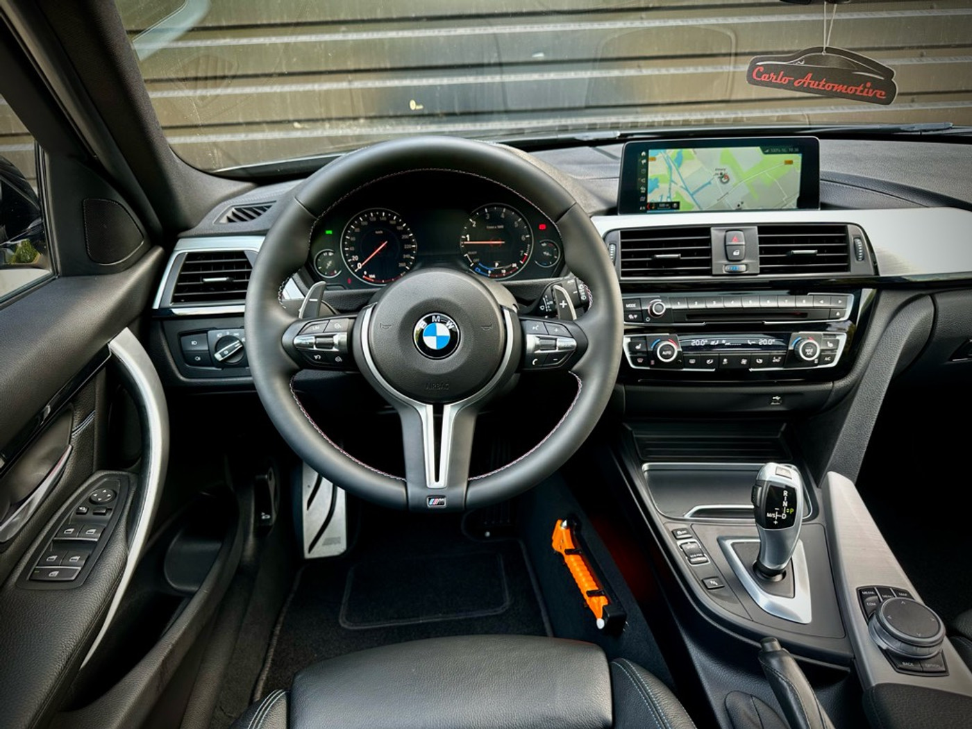 Foto van BMW 320i