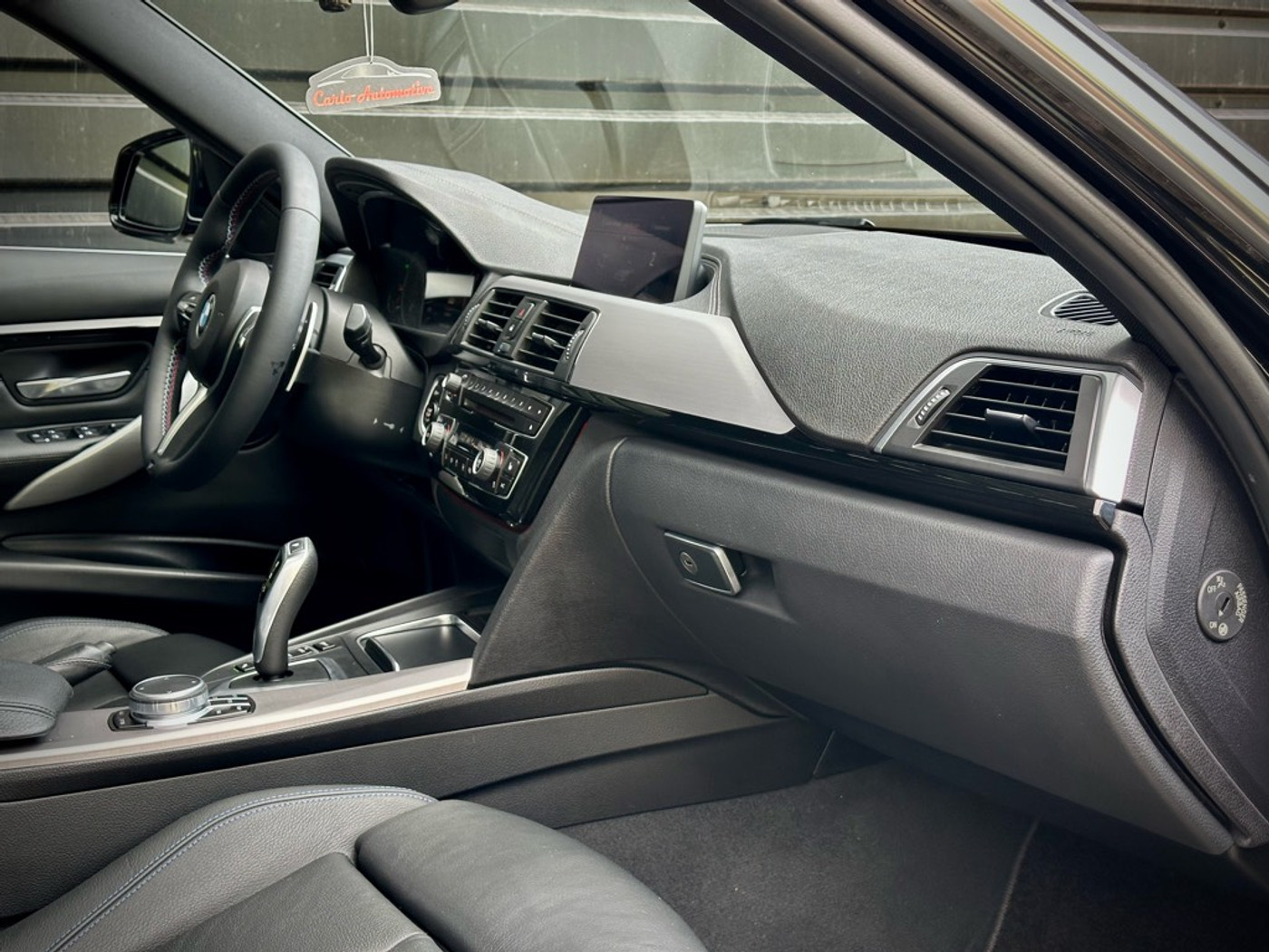 Foto van BMW 320i