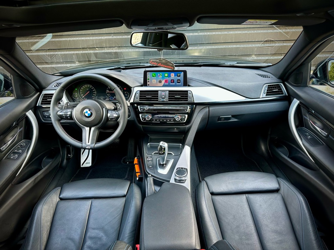 Foto van BMW 320i