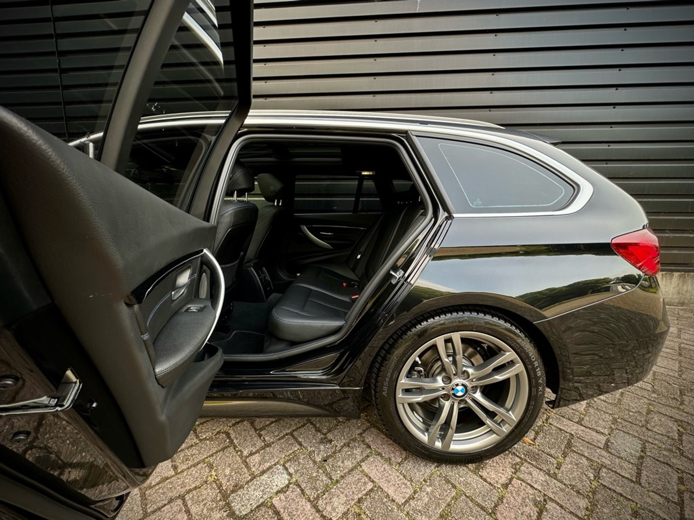 Foto van BMW 320i