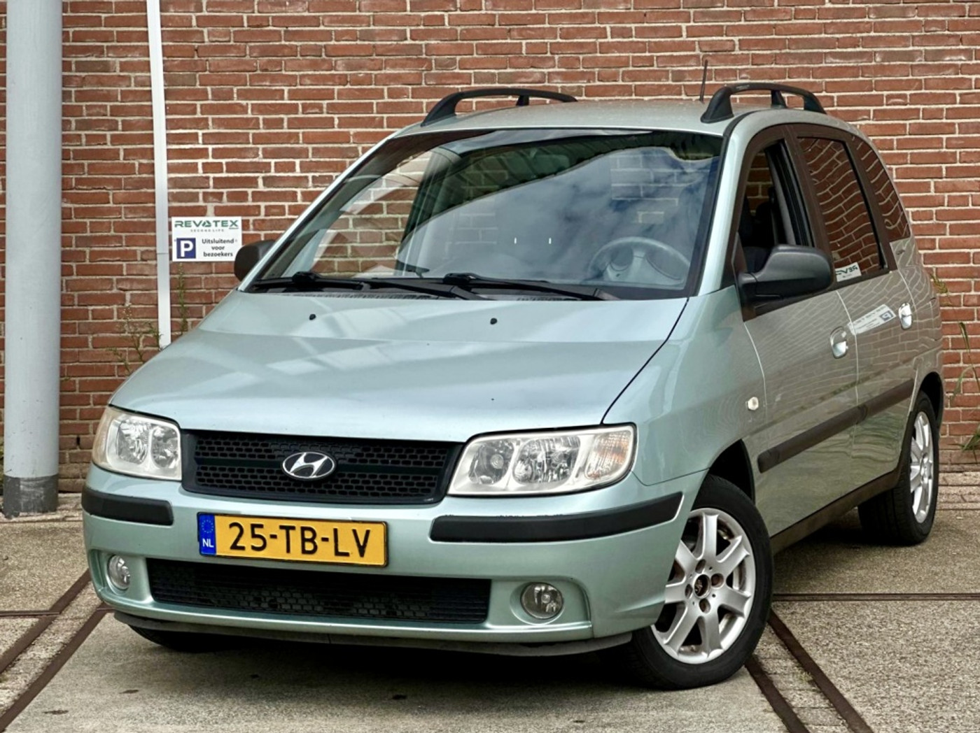 Hyundai Matrix 1.6i Active |Airco |Automaat |Nieuwe APK |NAP 2006 - voorkant