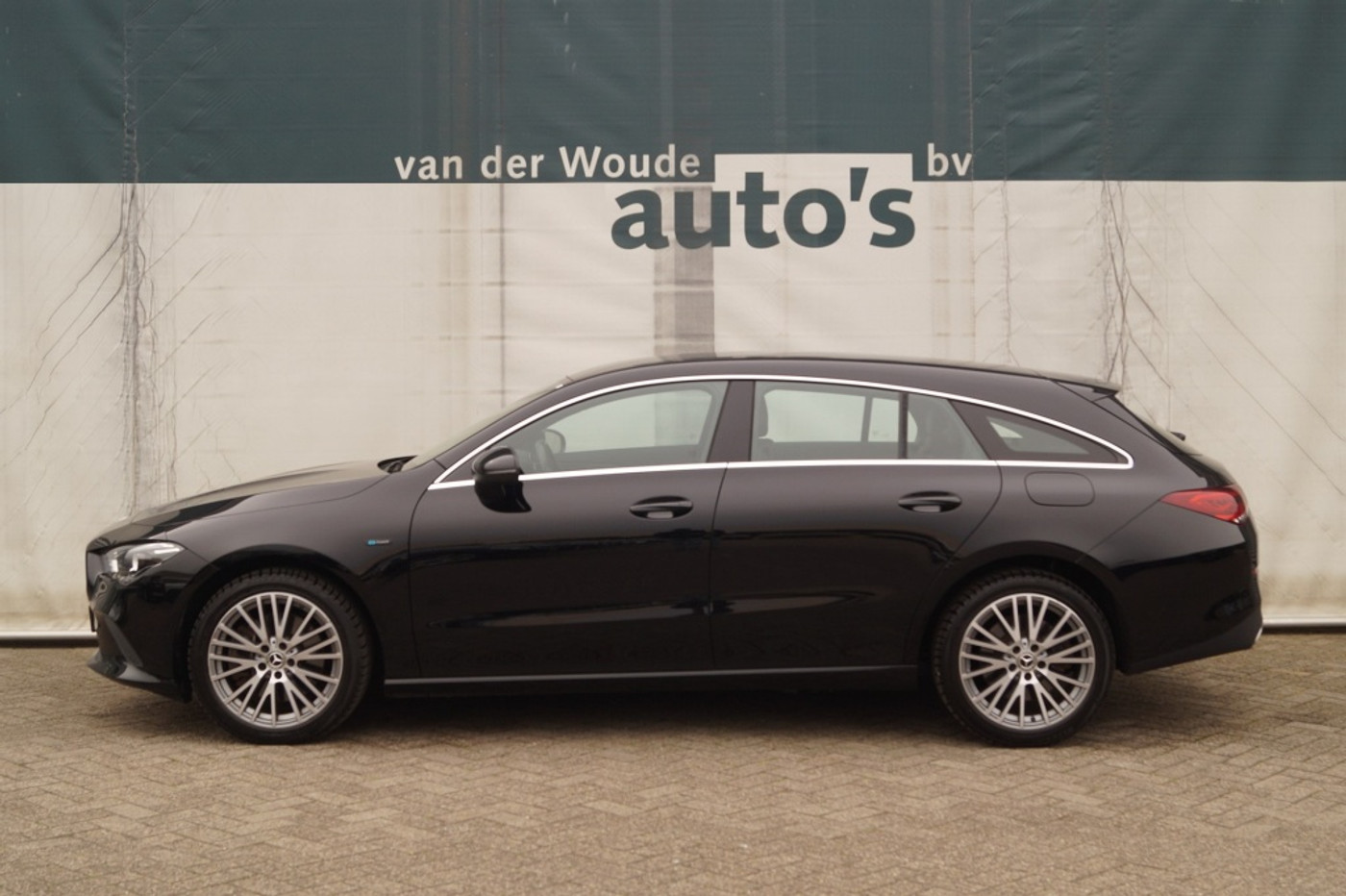 Mercedes-Benz Cla 250 E 250e Business Edition -NAVI-ECC-PDC- 2021 - voorkant