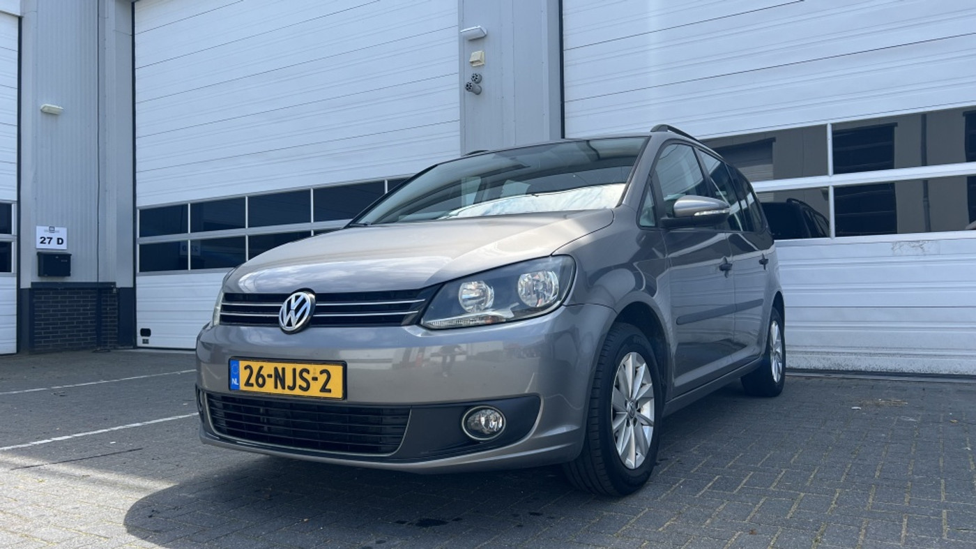 Volkswagen Touran 1.2 TSI Trendl.BlueM 2010 - voorkant