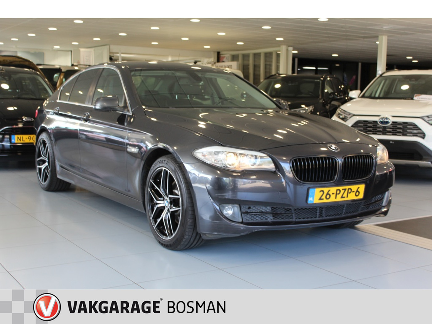 BMW 523i 523i Executive/CRUISE CONTROL/NAVIGATIE/PDC 2011 - voorkant