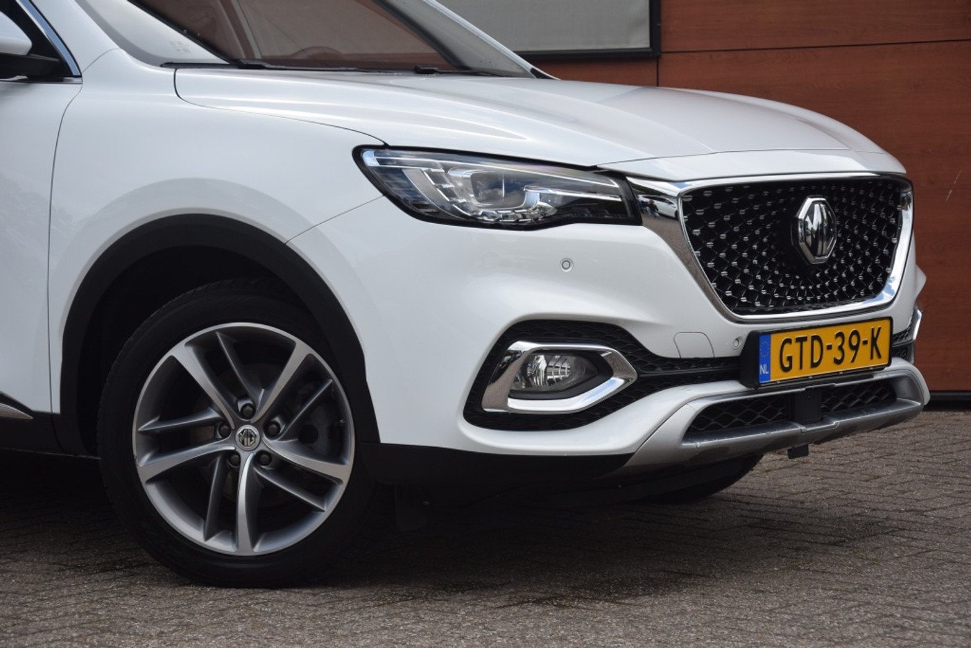 Foto van MG MG Rx6 Plug-in Hybrid