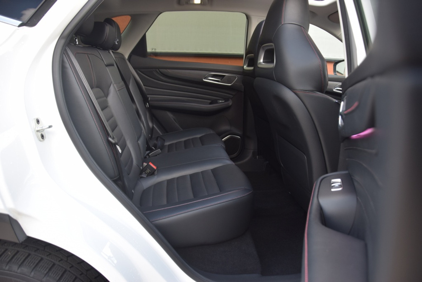Foto van MG MG Rx6 Plug-in Hybrid