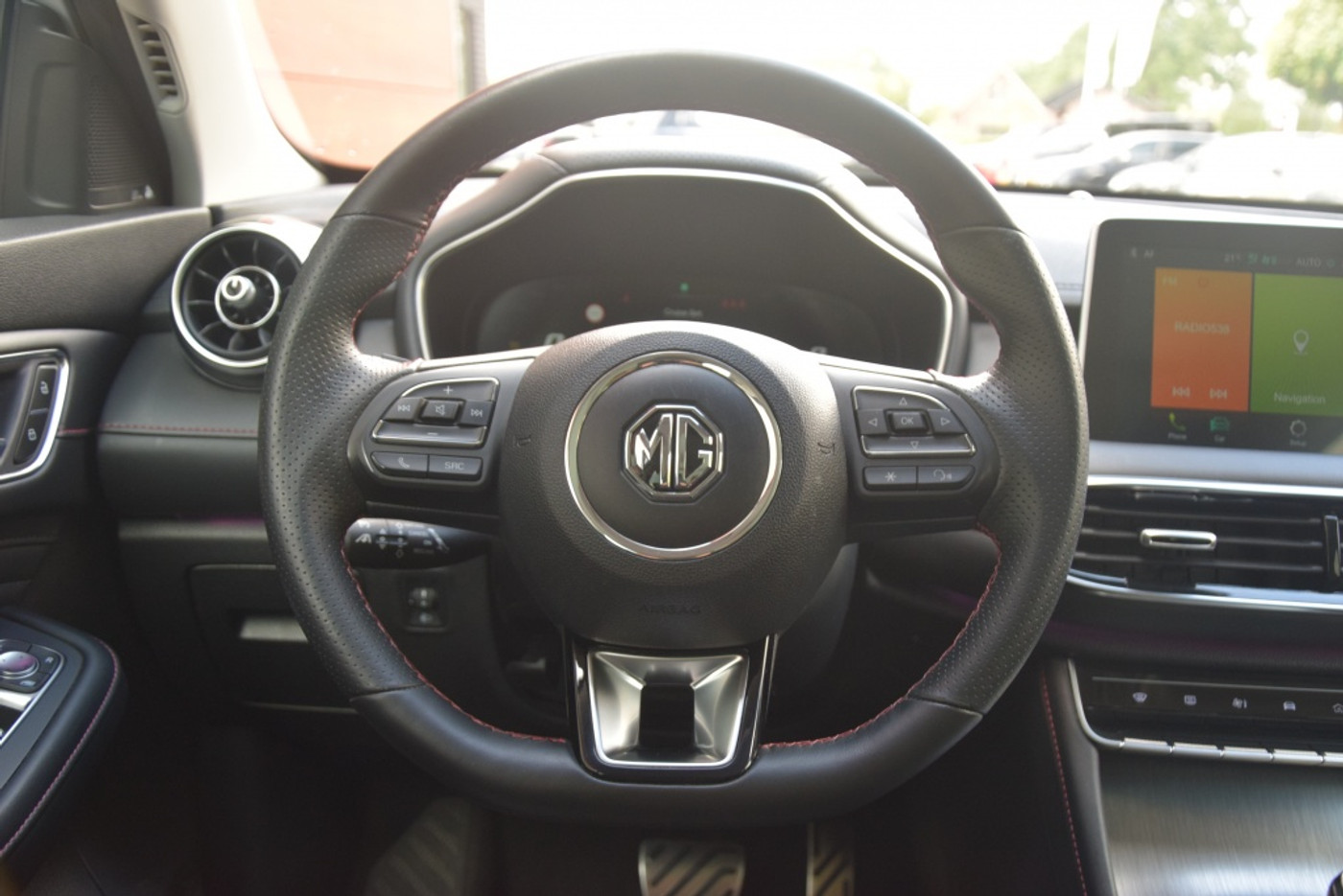 Foto van MG MG Rx6 Plug-in Hybrid