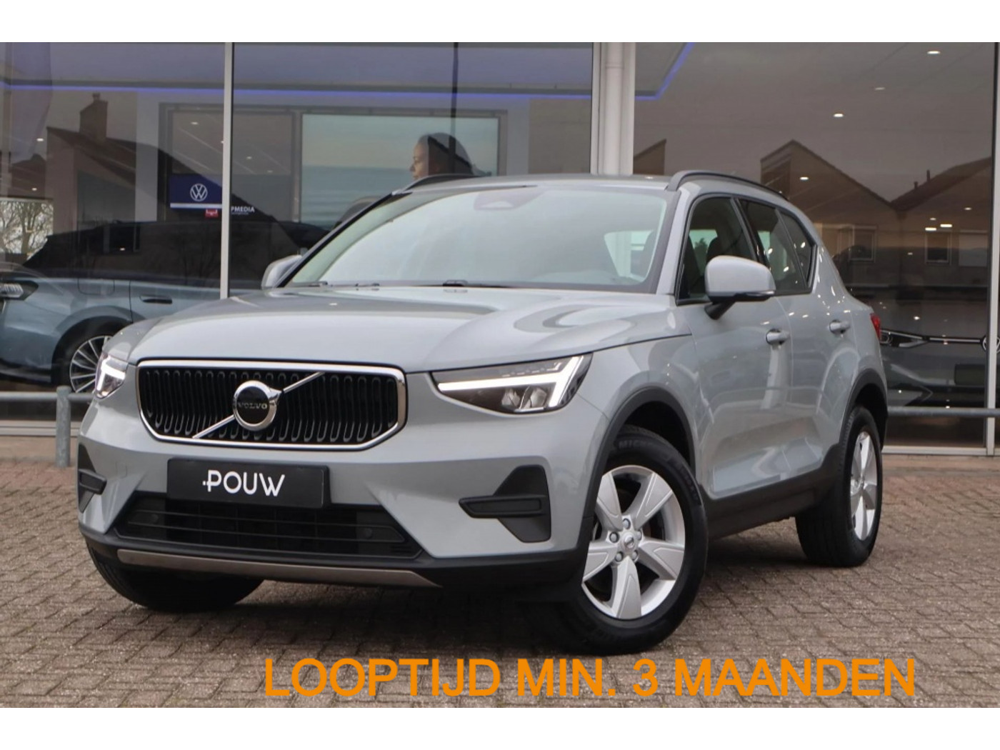 Volvo XC40 2.0 B3 Essential 2024 - voorkant