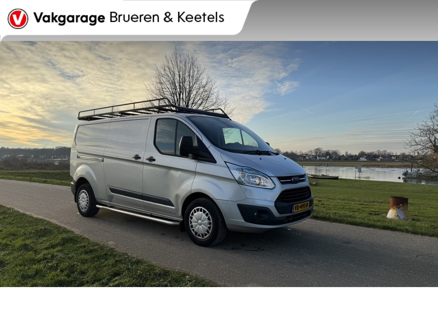 Ford Transit Custom 330 2.2 TDCI L2H1 Trend 2013 - voorkant