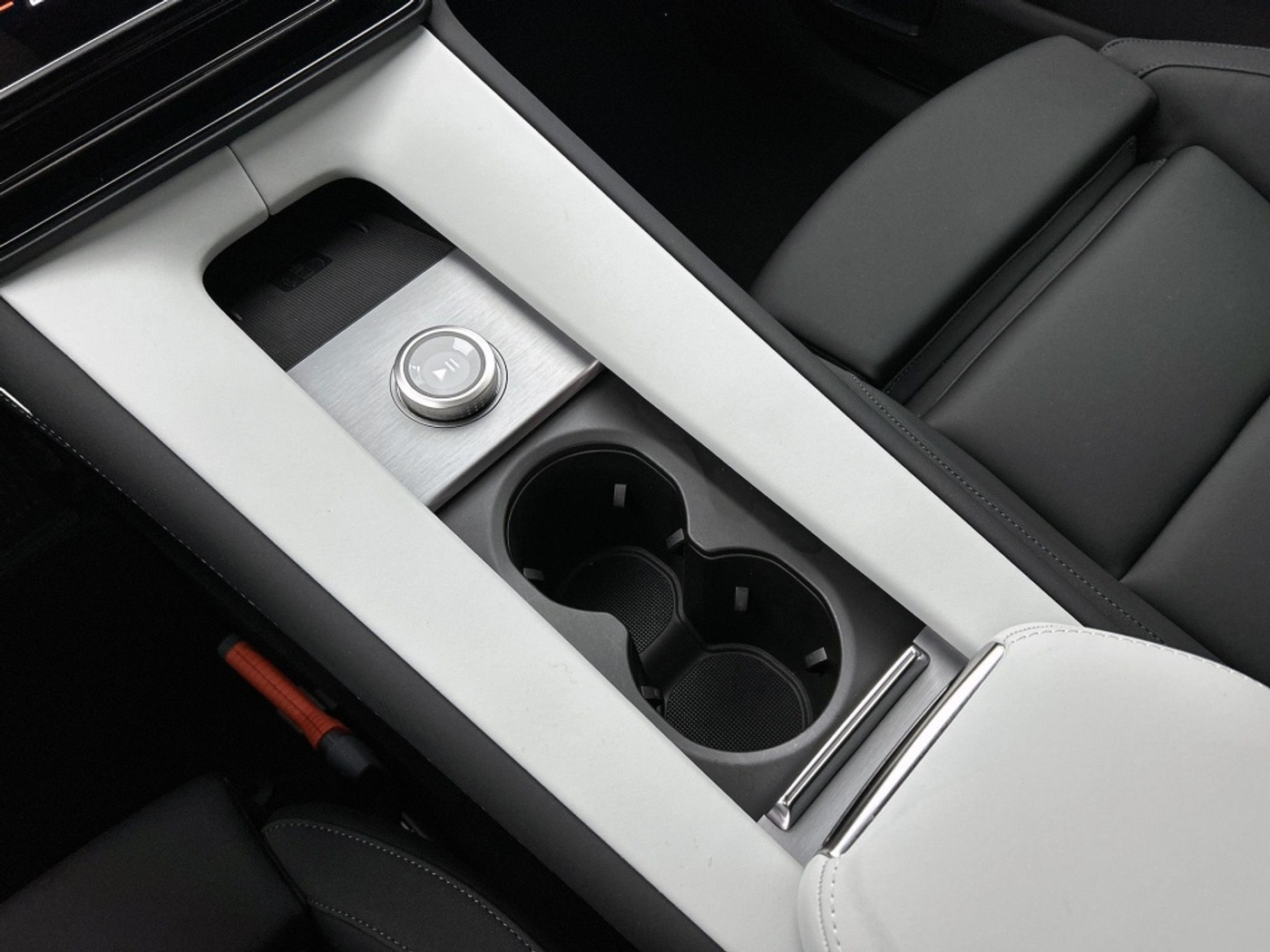 Foto van Polestar Polestar 4