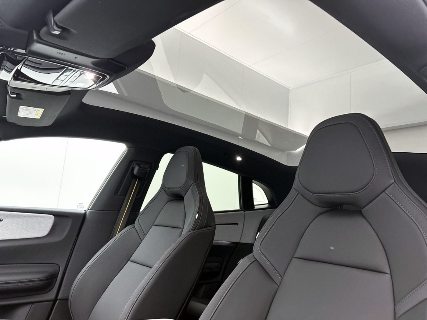 Foto van Polestar Polestar 4