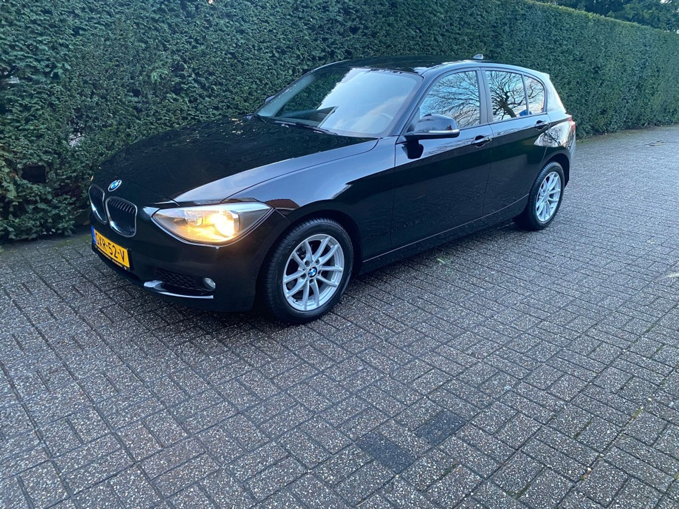 BMW 116i 116i Executive 2015 - voorkant