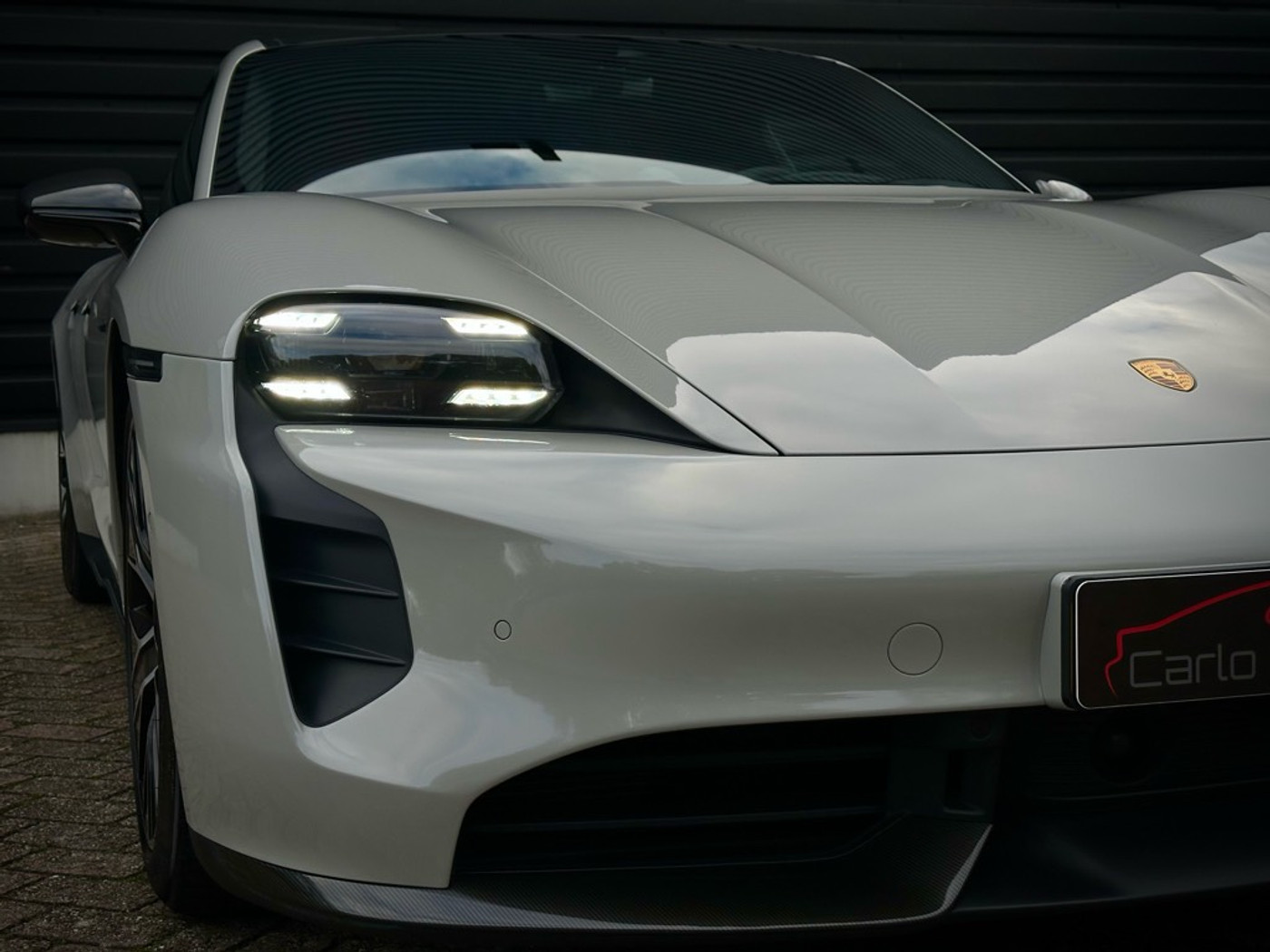 Foto van Porsche Taycan 4s