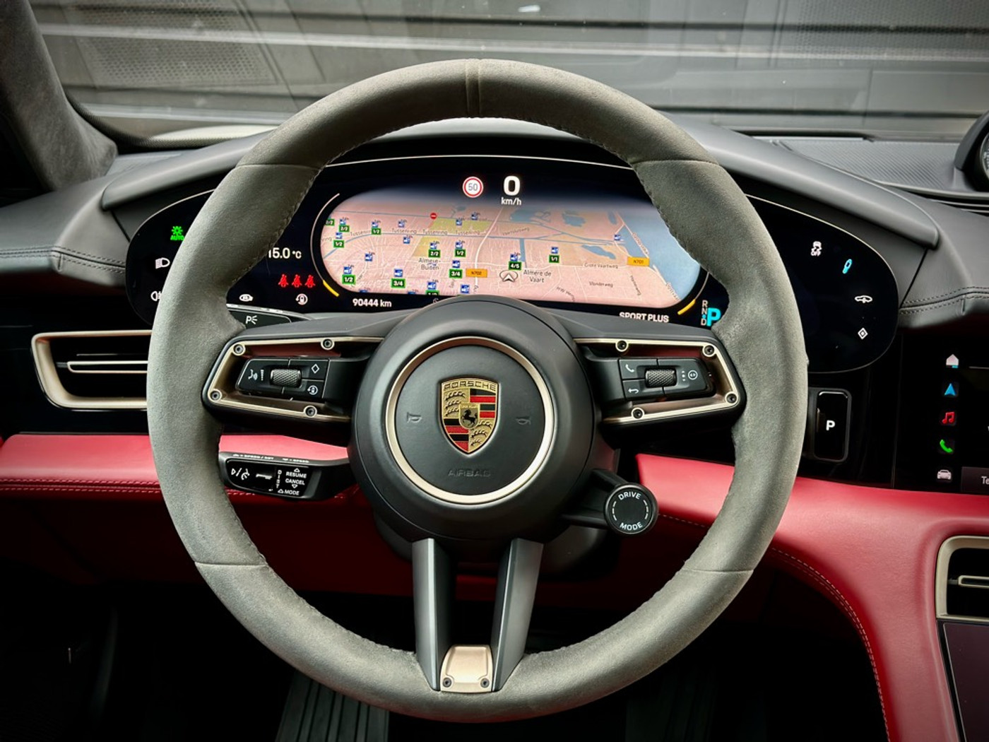 Foto van Porsche Taycan 4s