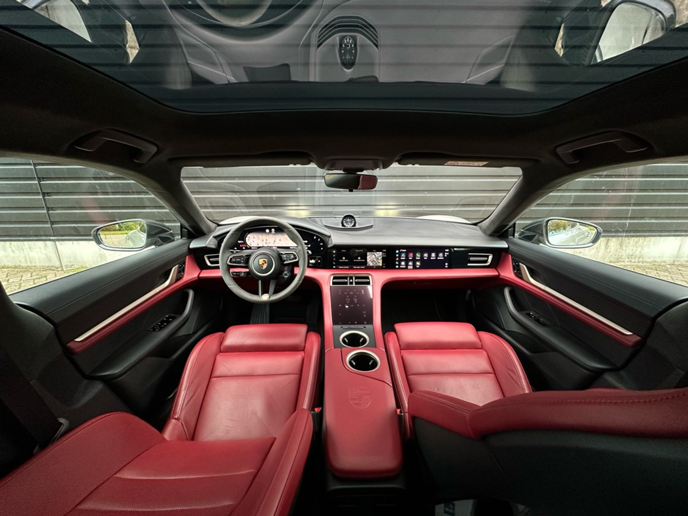 Foto van Porsche Taycan 4s