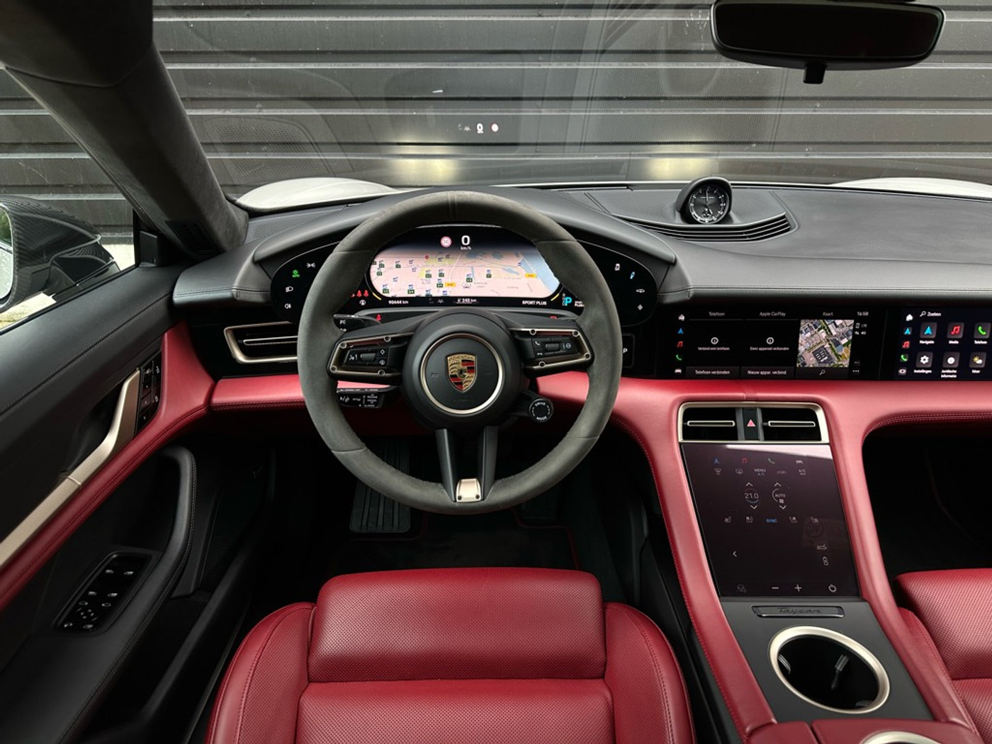 Foto van Porsche Taycan 4s