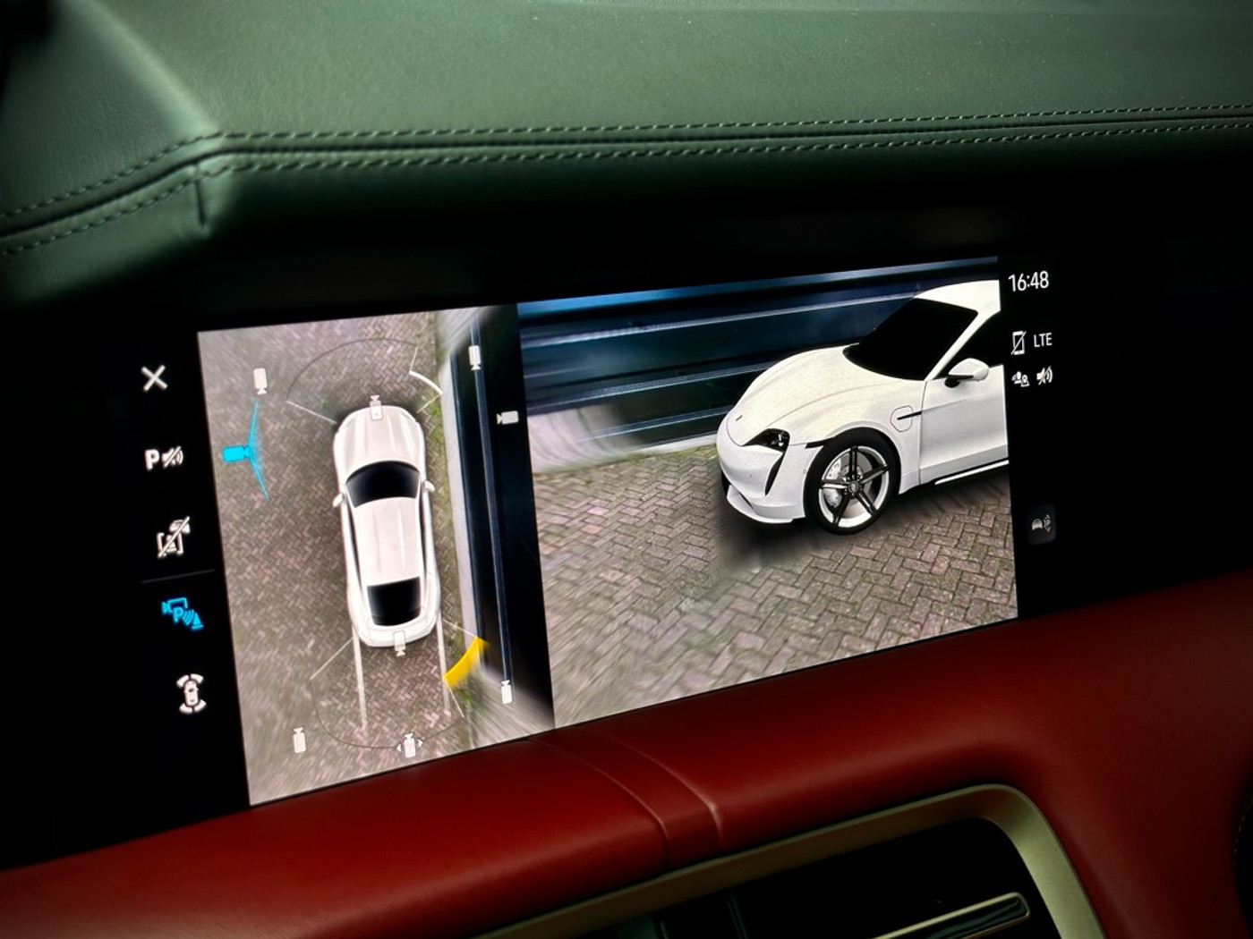 Foto van Porsche Taycan 4s