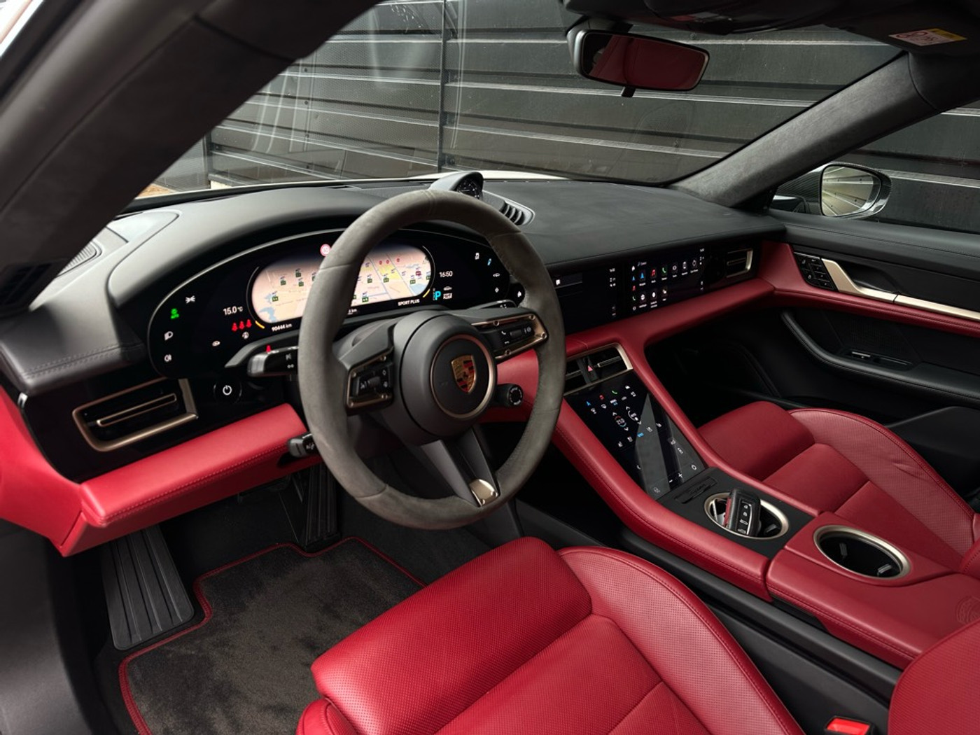 Foto van Porsche Taycan 4s