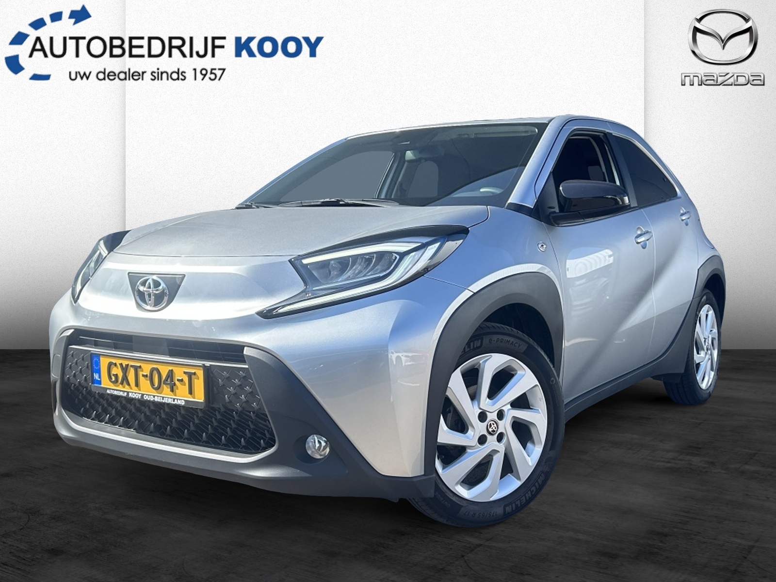 Toyota Toyota Aygo X 1.0 VVT-i First / Licht metalen velgen / Camera / CarPlay 2022 - voorkant