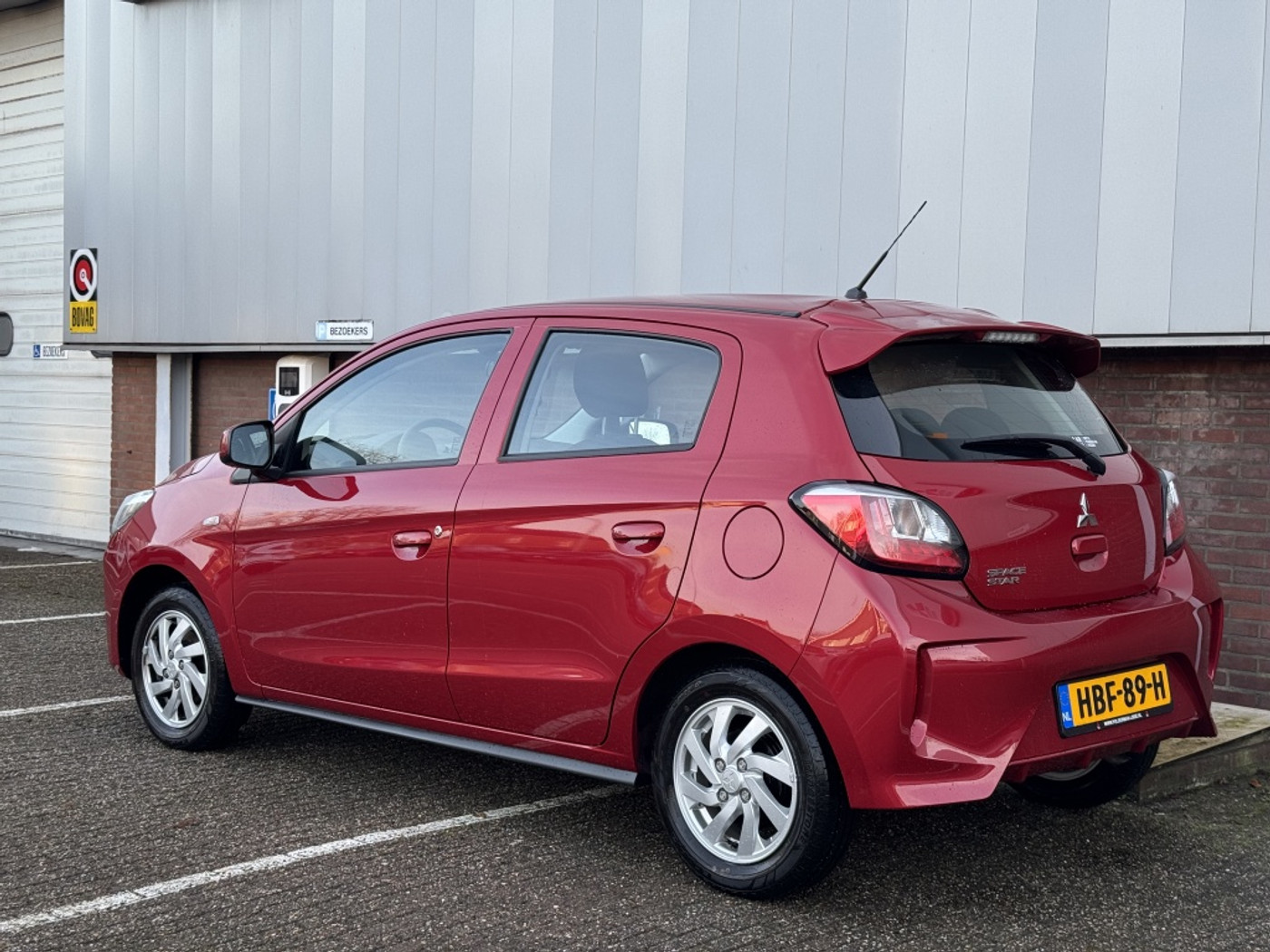 Foto van Mitsubishi Space Star