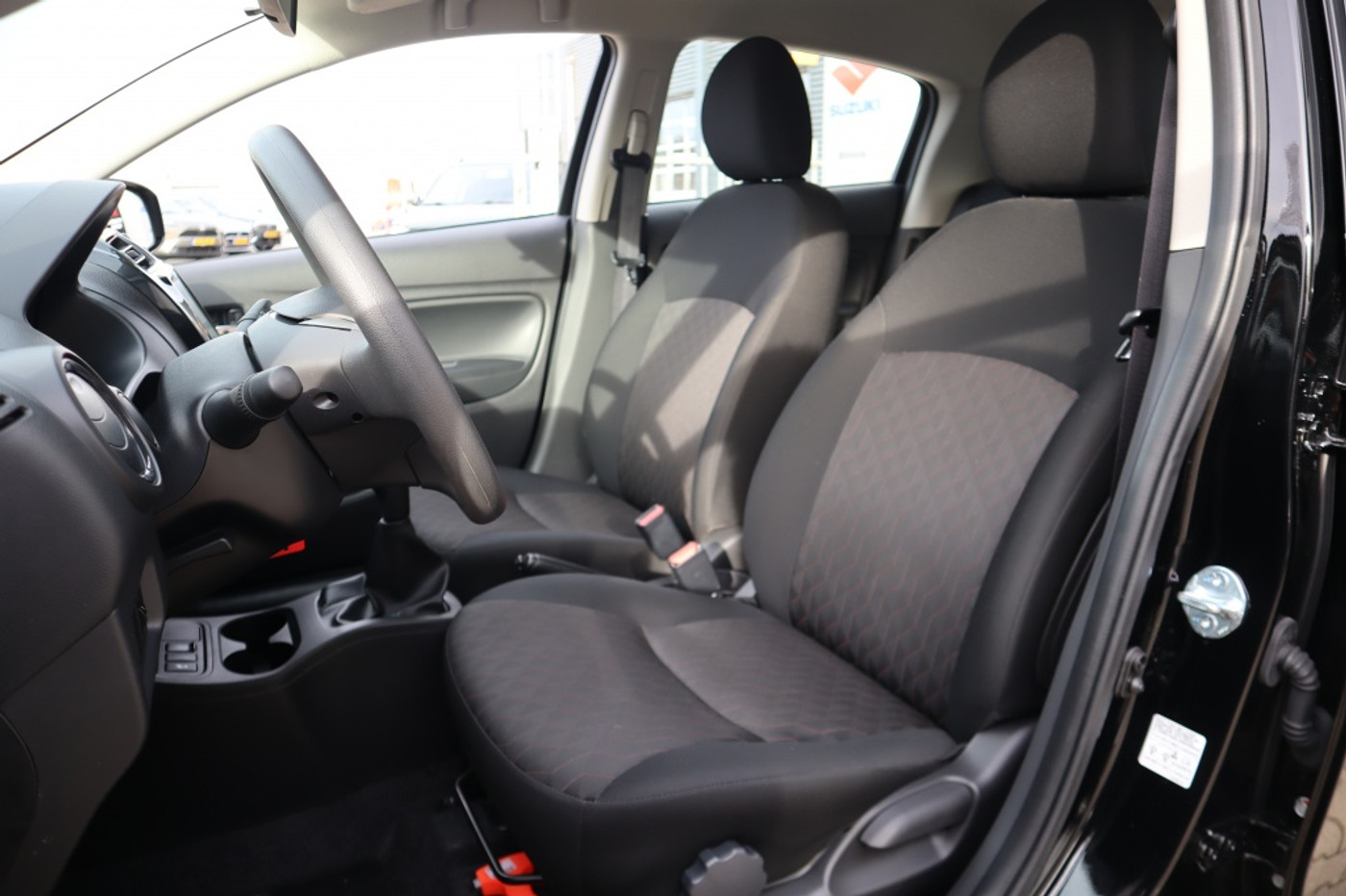 Foto van Mitsubishi Mitsubishi Space Star