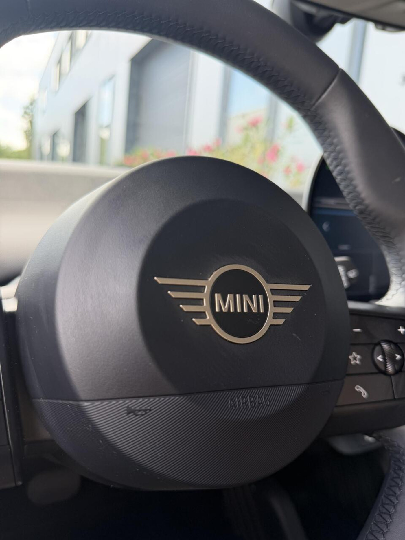 Foto van Mini Cooper E