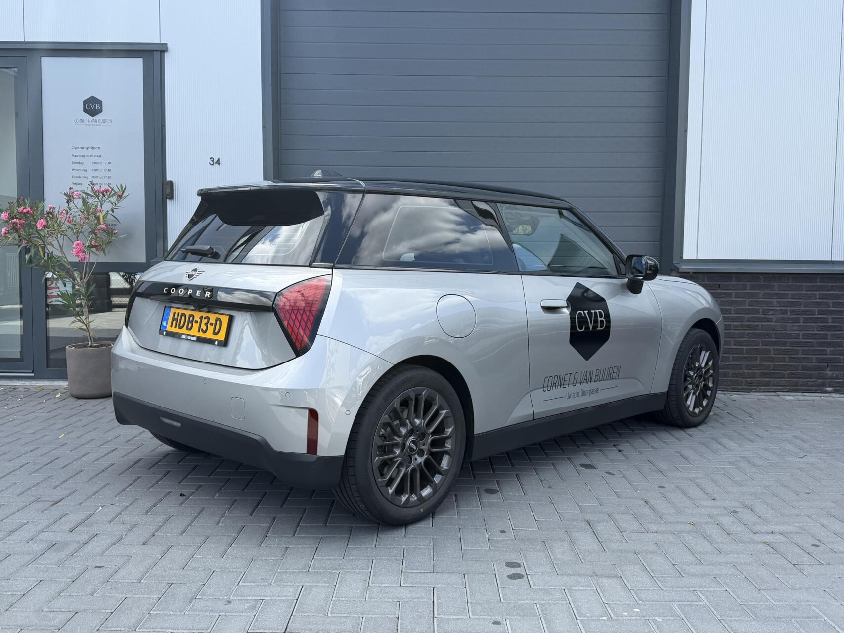 Foto van Mini Cooper E