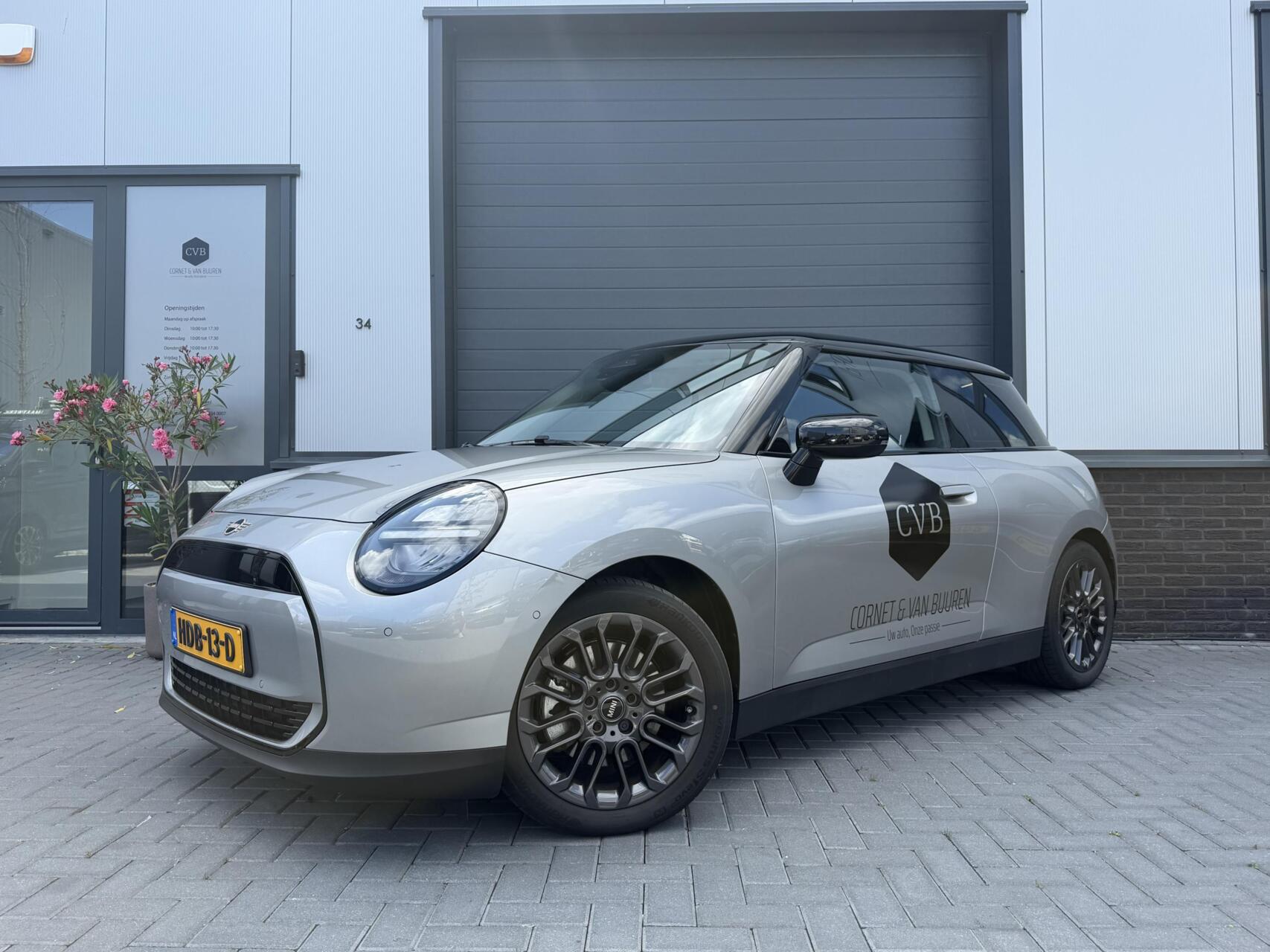 Mini Cooper E Cooper E Essential 40.7 kWh 2025 - voorkant