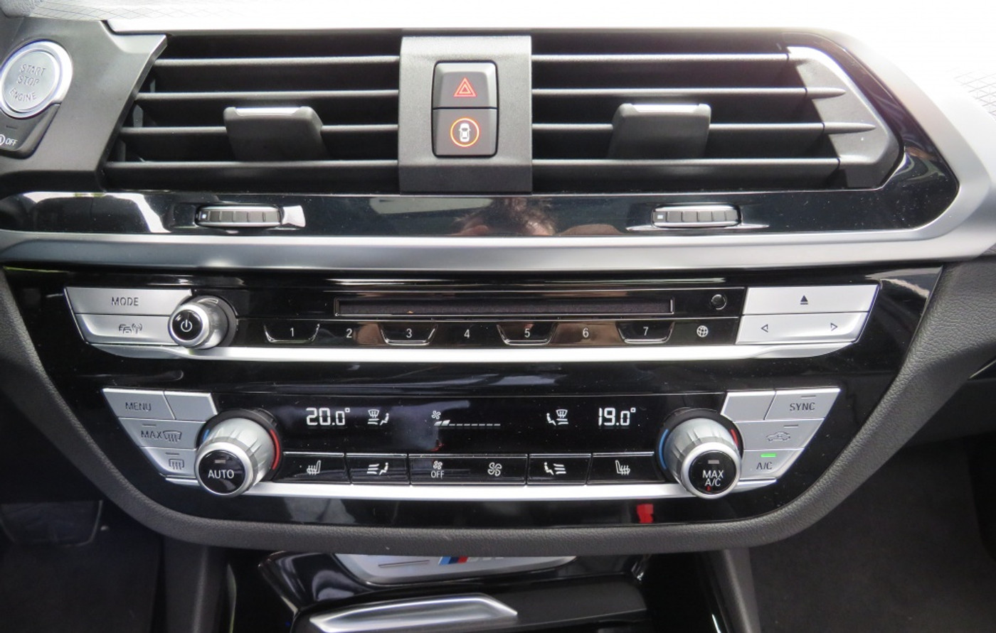 Foto van BMW X3 M40i