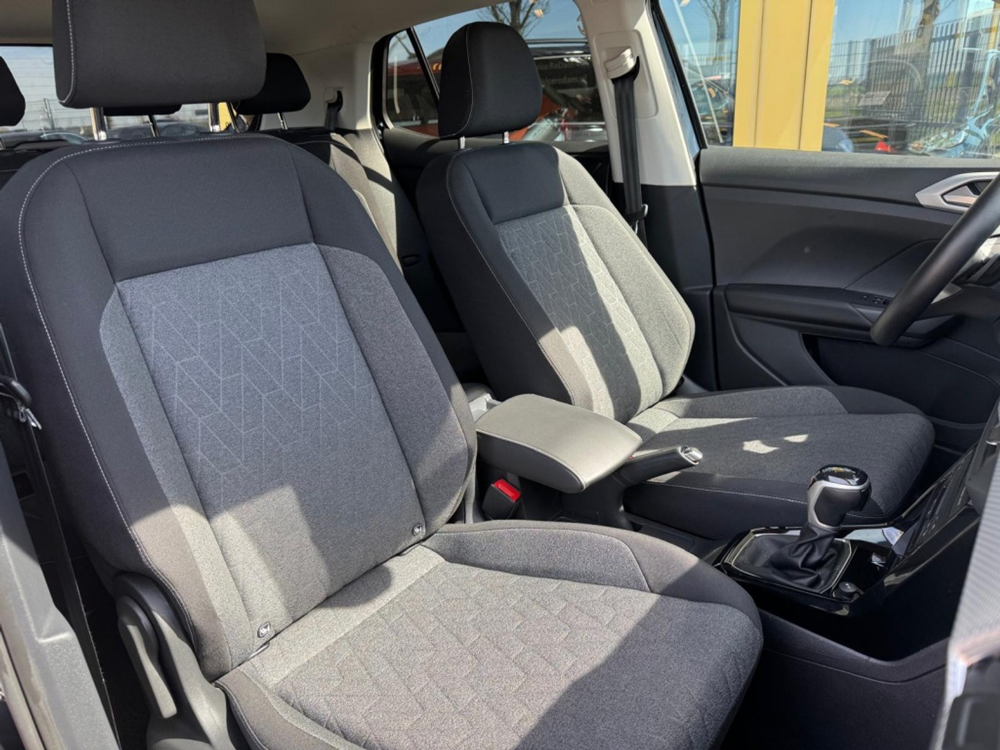 Foto van Volkswagen T-cross