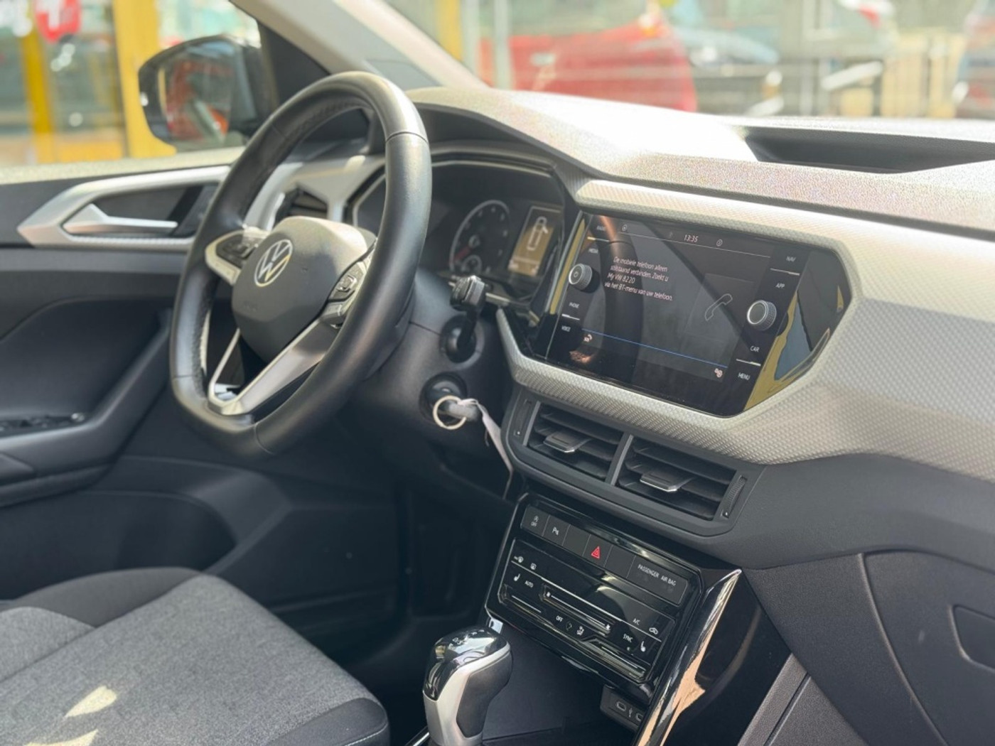 Foto van Volkswagen T-cross