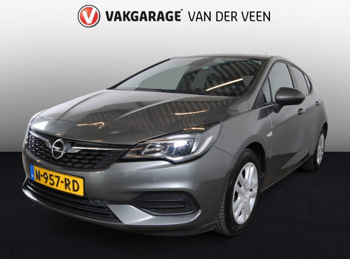 Opel Astra 1.2 Elegance 2020 - voorkant