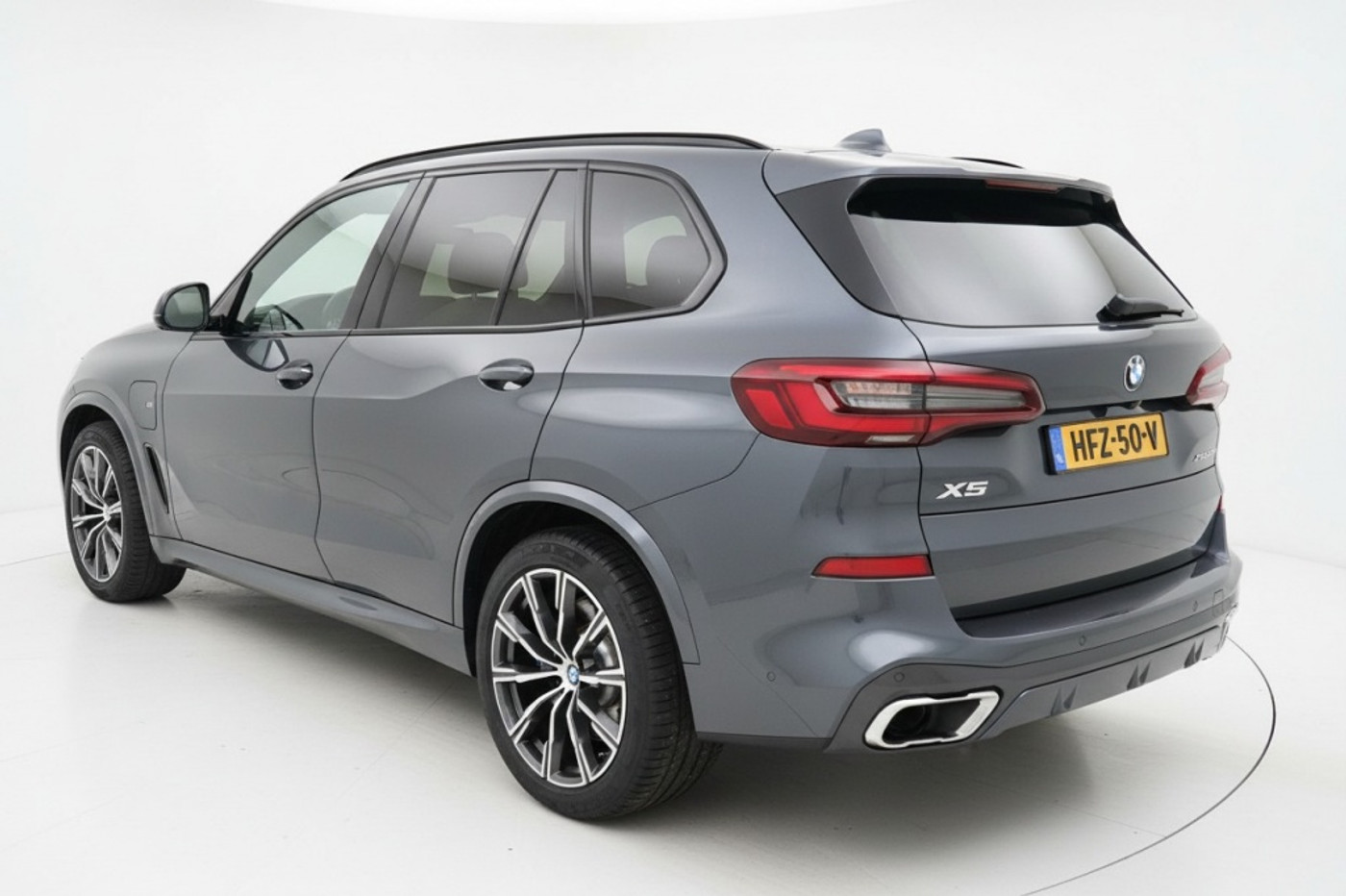 Foto van BMW X5 Xdrive45e