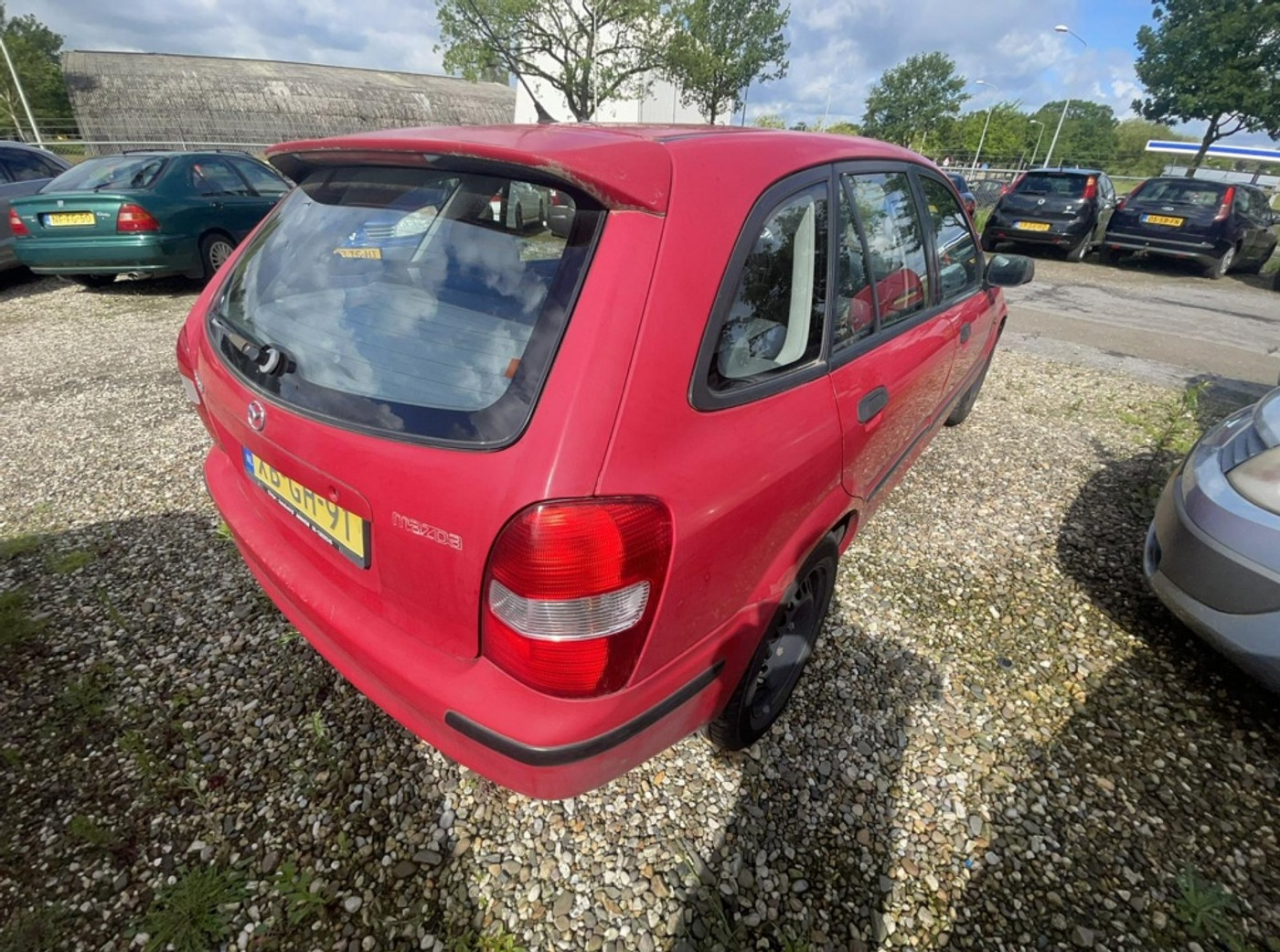 Foto van Mazda Mazda 323f