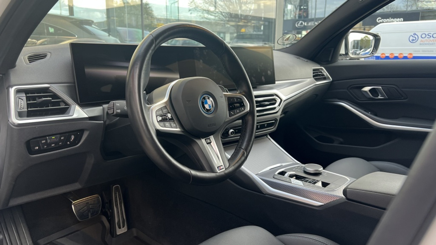 Foto van BMW 330e