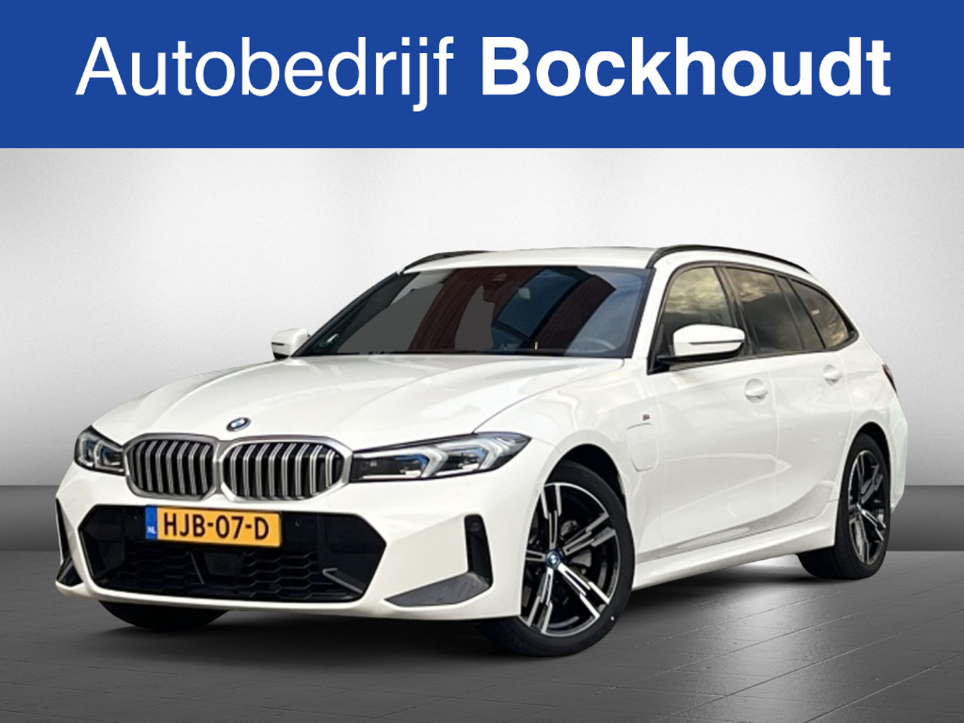 BMW 330e 330e M-Sport | Navi | Camera | Stoel-Stuurverwarming 2023 - voorkant
