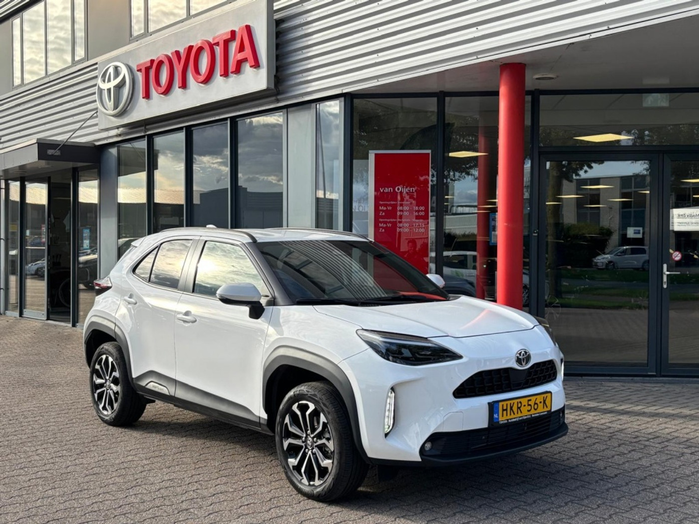 Toyota Toyota Yaris Cross 1.5 Hybrid 115 First | Nav | Clima | A.camera | Demo- auto* 2025 - voorkant