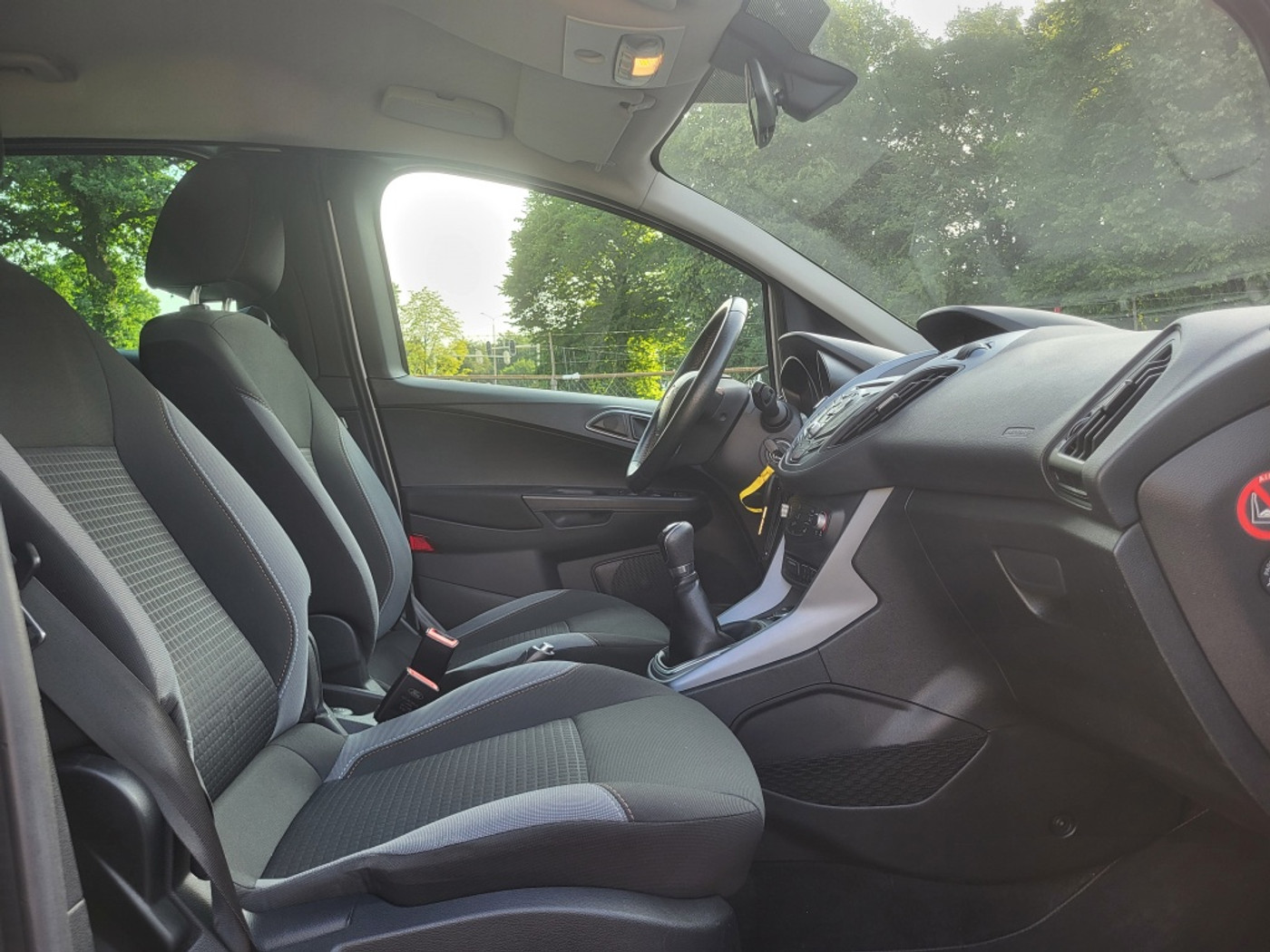 Foto van Ford B-max