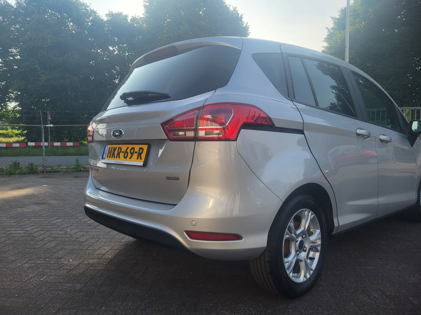 Foto van Ford B-max