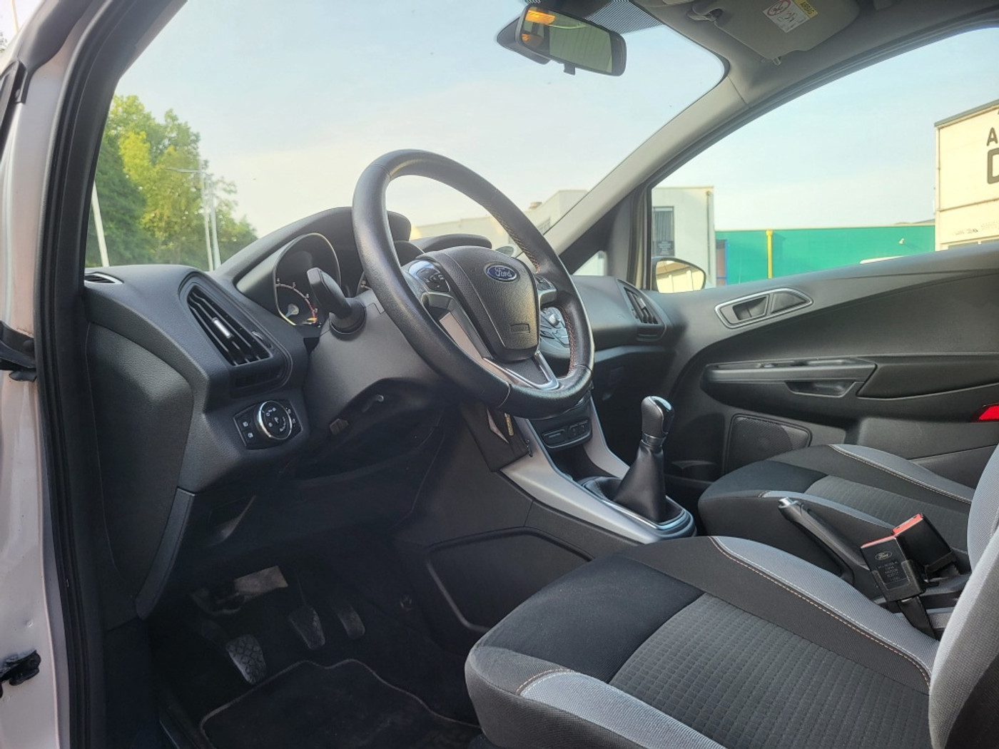 Foto van Ford B-max