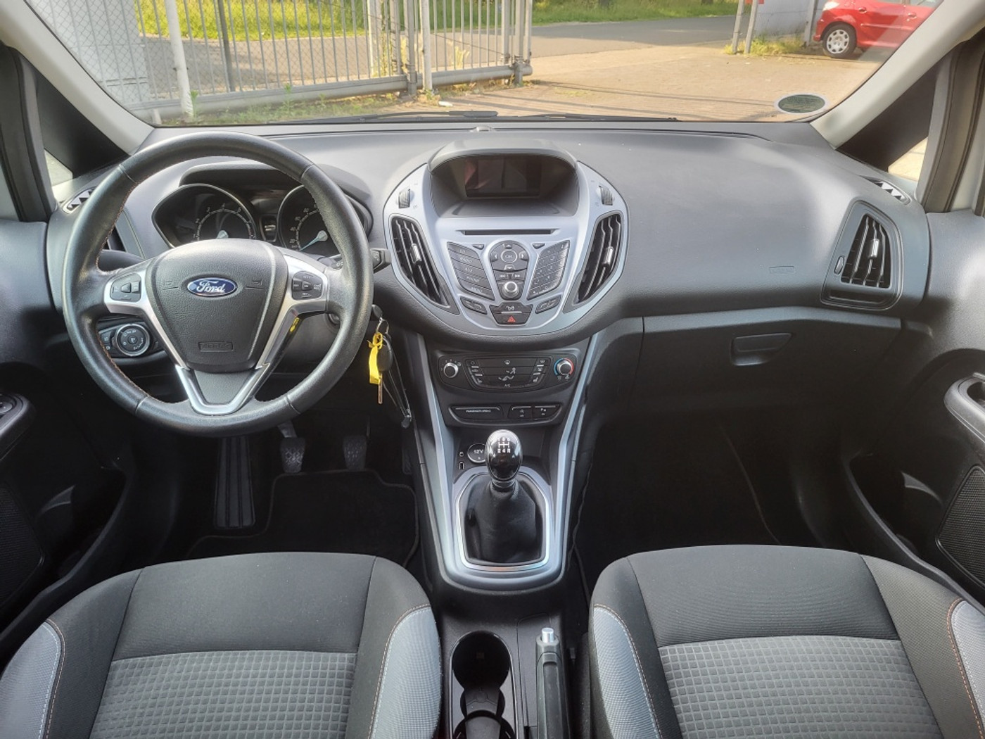 Foto van Ford B-max