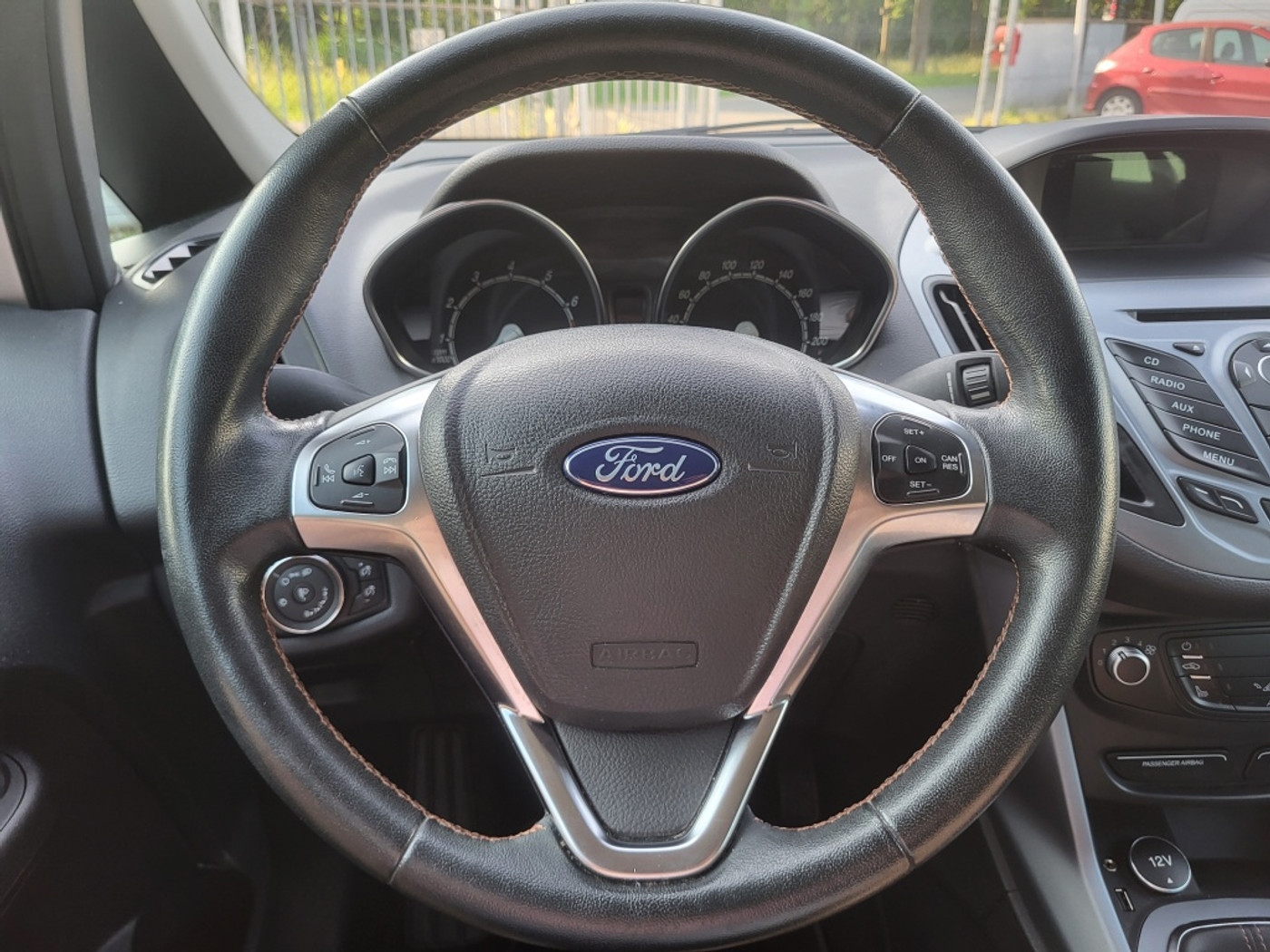 Foto van Ford B-max