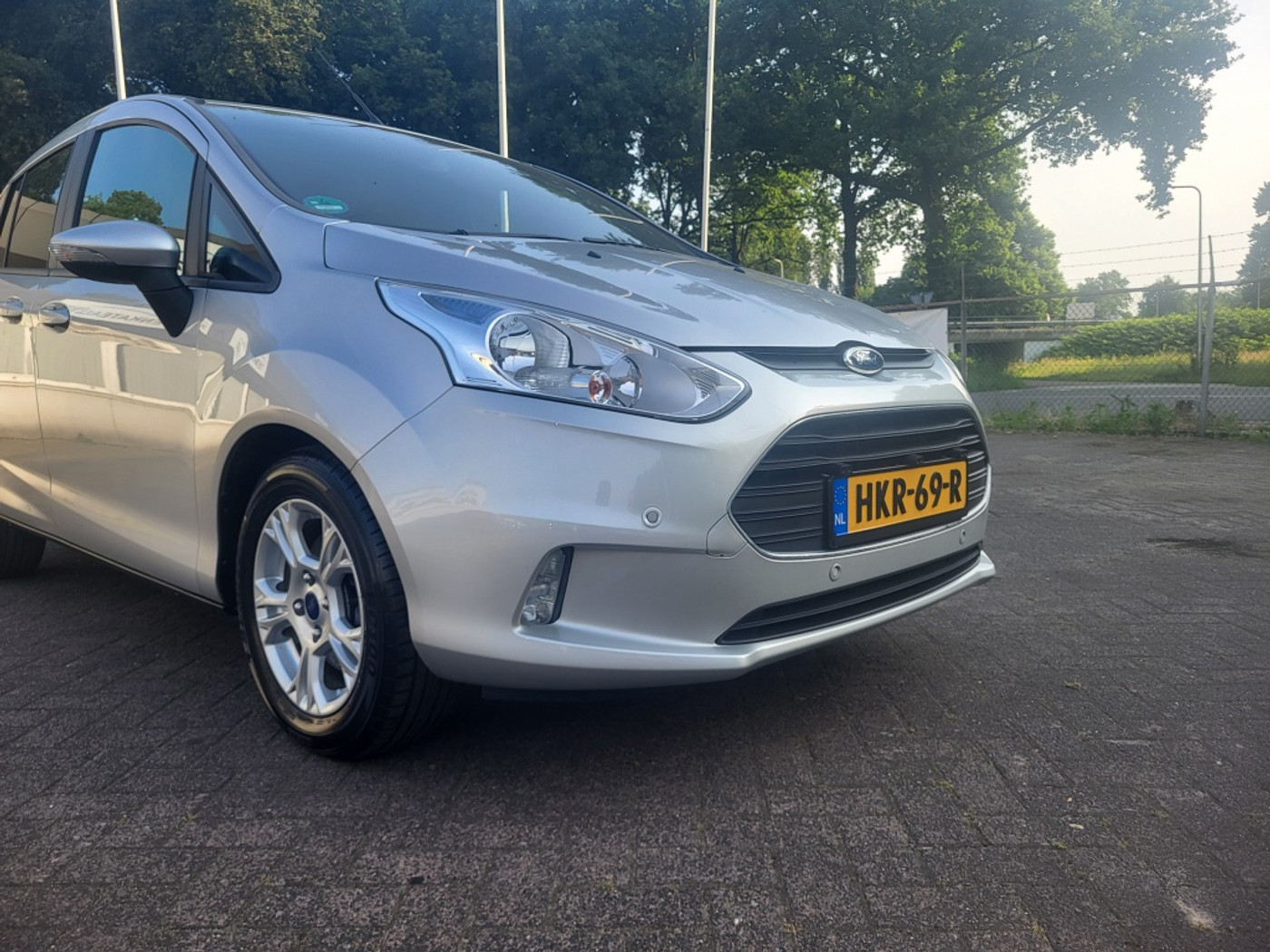 Foto van Ford B-max