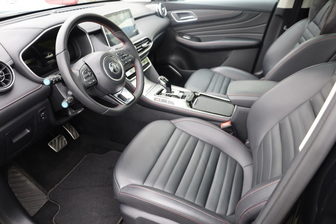 Foto van MG MG Ehs Plug-in Hybrid