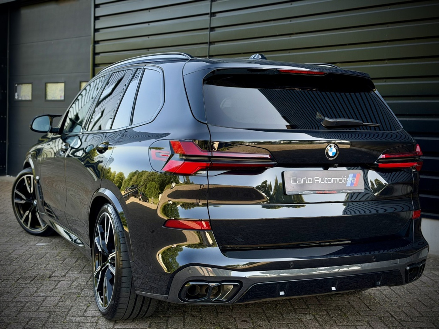 Foto van BMW X5 M60i xDrive