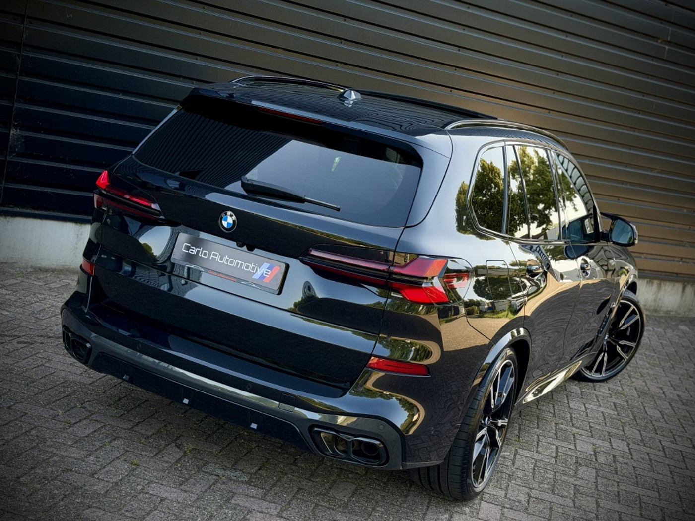 Foto van BMW X5 M60i xDrive
