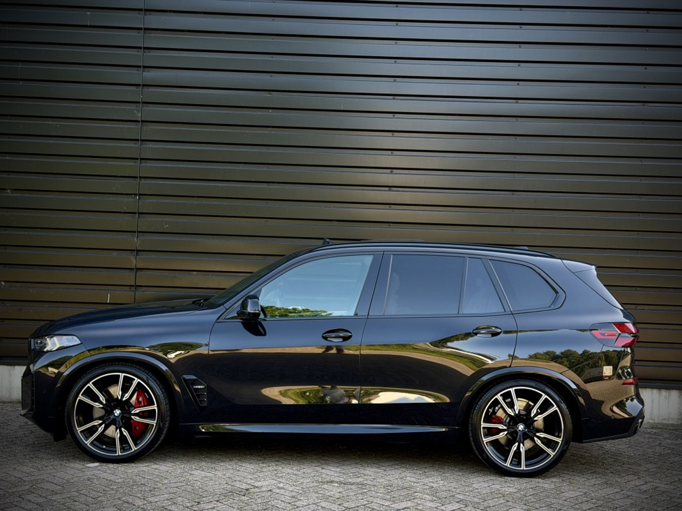 Foto van BMW X5 M60i xDrive