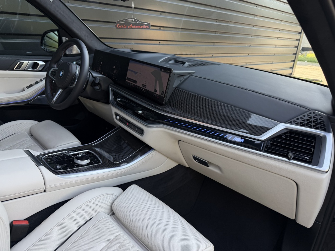 Foto van BMW X5 M60i xDrive